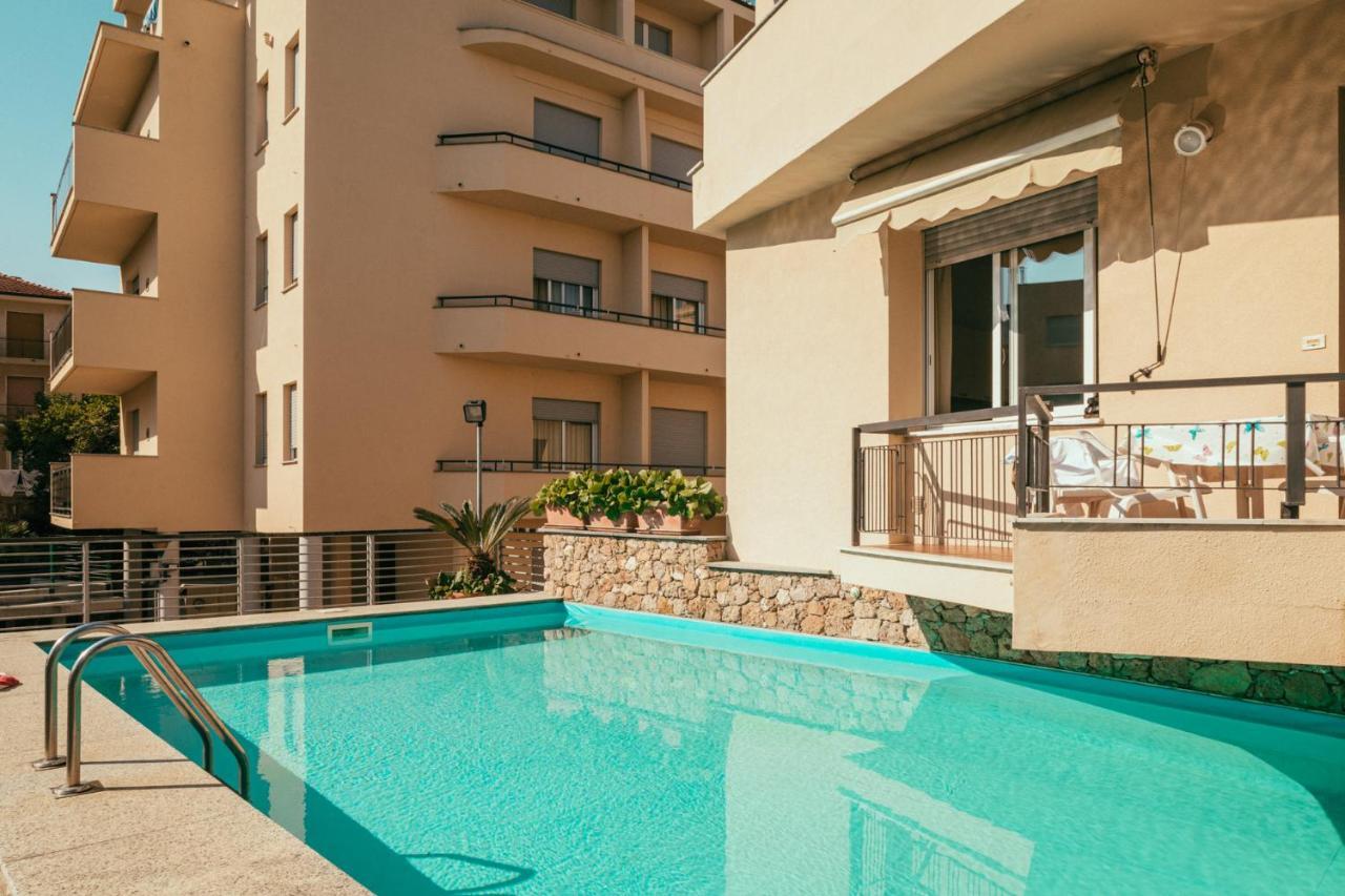 Hotel Residence La Palma Finale Ligure Exterior photo
