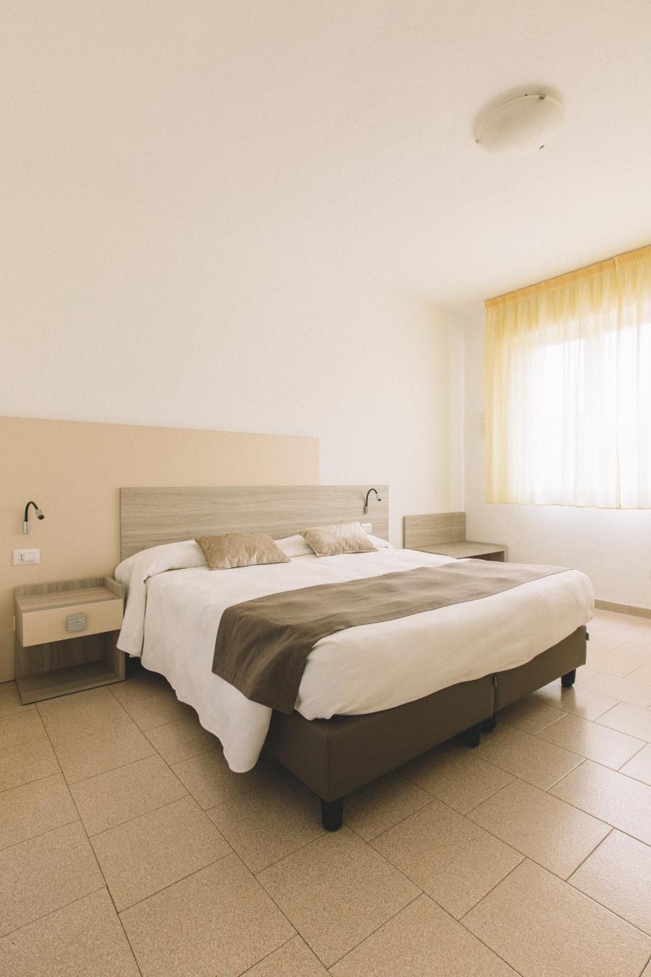 Hotel Residence La Palma Finale Ligure Exterior photo