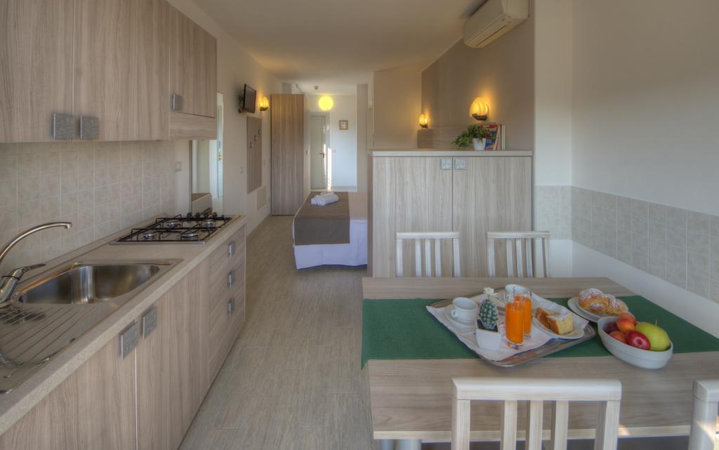 Hotel Residence La Palma Finale Ligure Exterior photo