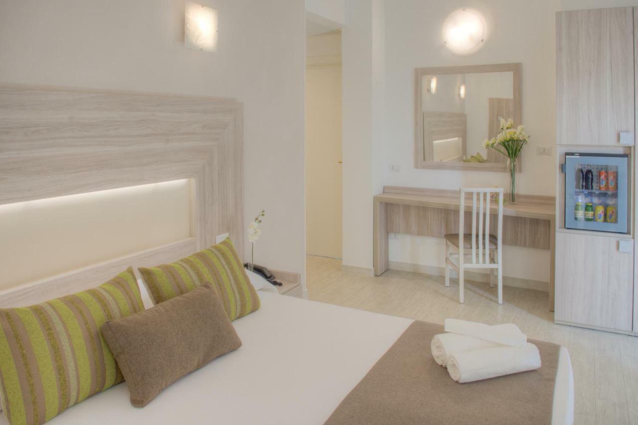 Hotel Residence La Palma Finale Ligure Exterior photo
